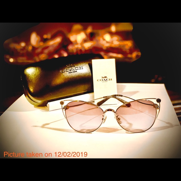 Coach sunglasses  AUTHENTIC - Picture 1 of 5